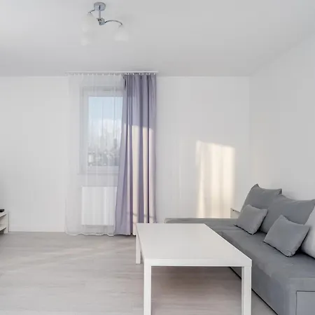 Apartment Zlocien Bright