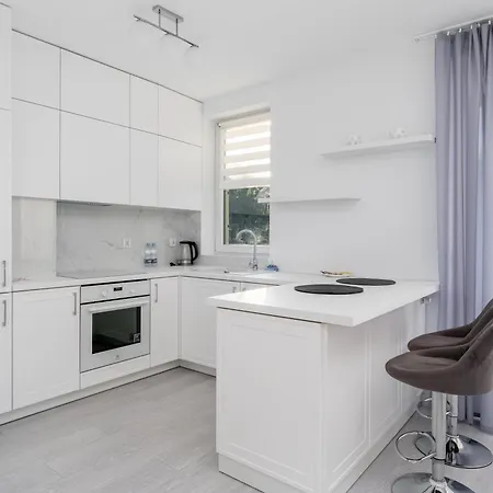 Apartment Zlocien Bright *